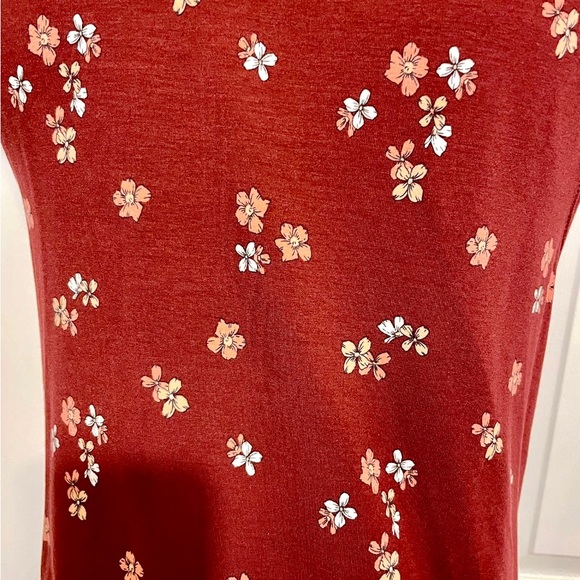 Loft Dress Size M Burgundy Floral. - Picture 4 of 5